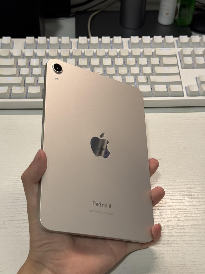 苹果最新款平板iPad 6，技术与设计的完美融合亮相市场