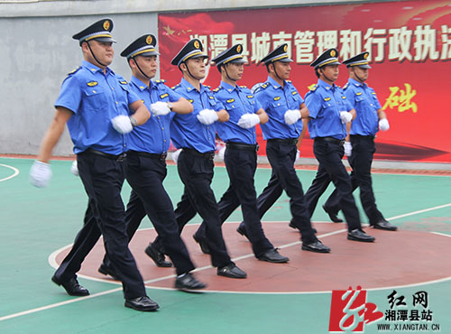 湖南城管重塑形象，新時(shí)代風(fēng)采服裝亮相