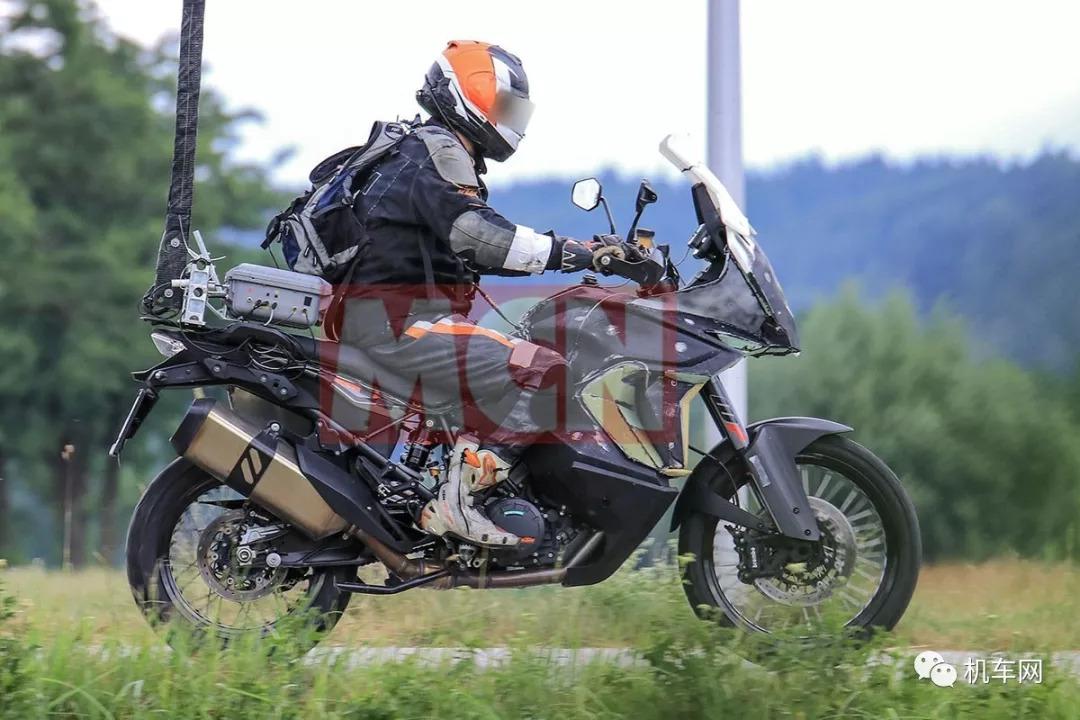 KTM 1090 ADV全新升级，越野探险新标杆重磅发布